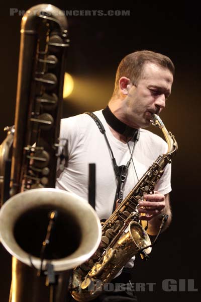 COLIN STETSON - 2013-11-01 - PARIS - Grande Halle de La Villette - 